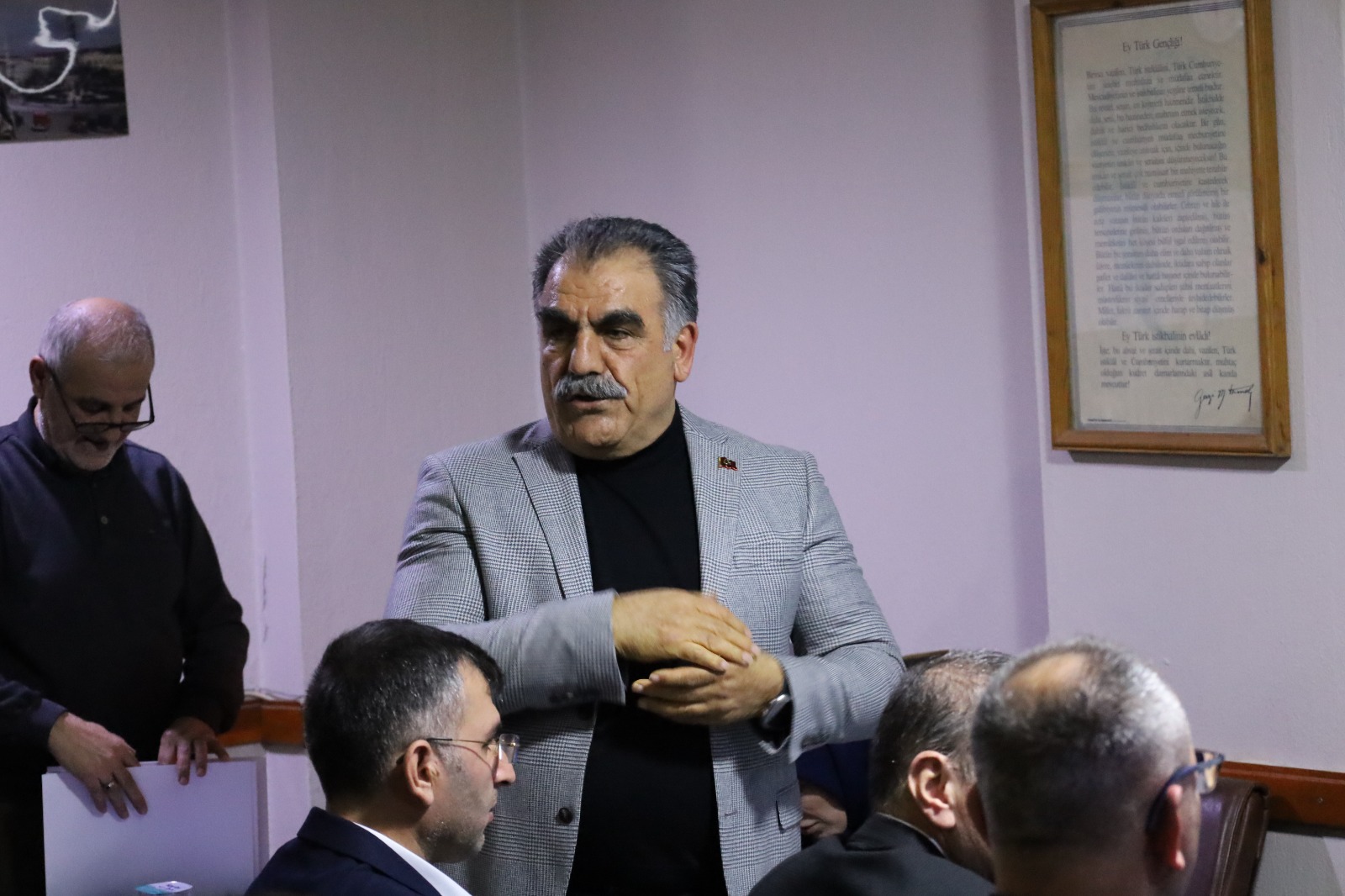SALMANOĞLU OMUZ OMUZA VERECEĞİZ BİRLİKTEN ALDIĞIMIZ GÜÇ İLE HİZMET EDECEĞİZ