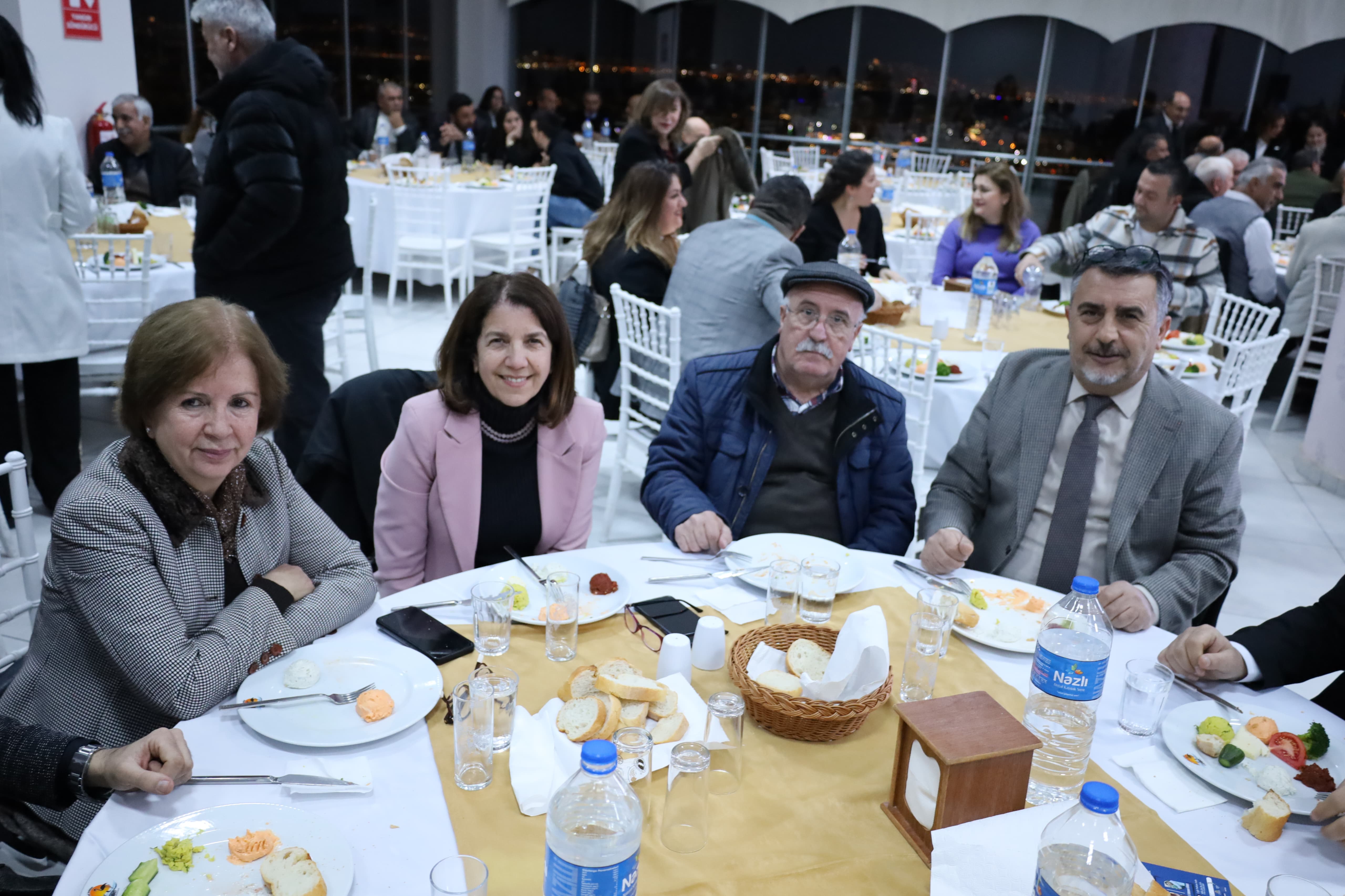 KÜRECİK TV VE EGE ÖZGÜR HABER’İN DAYANIŞMA GECESİ BÜYÜK İLGİ GÖRDÜ