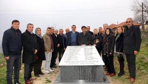 Sarıgöl'de şehitler için anıt mezar