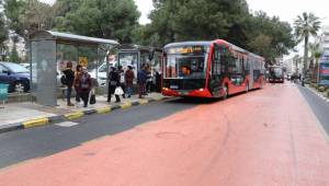 Elektrikli ve Kırmızı Otobüsler Bayramda Ücretsiz