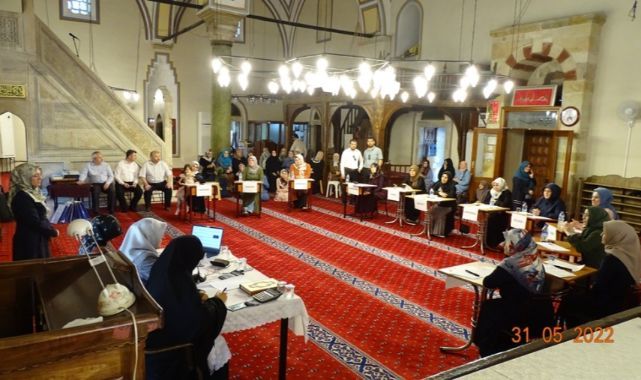 Manisa'da Kur'an kursu öğrencileri bilgide yarıştı
