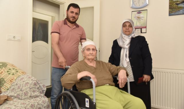 YUNUSEMRE FAHRİYE TEYZENİN TALEBİNE DUYARSIZ KALMADI