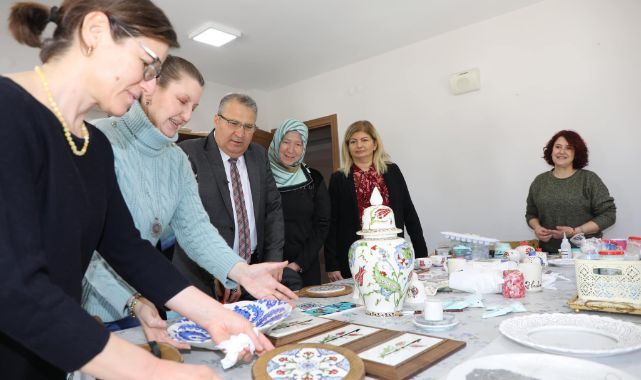 Başkan Çerçi Kursiyerlerin Kadınlar Gününü Kutladı