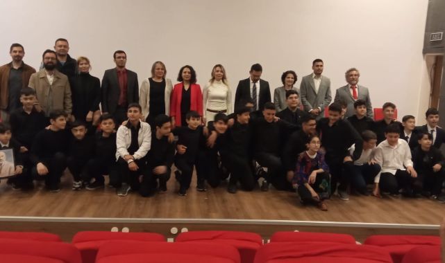 İstiklal Marşı'nın kabulünün 102. yılı kutlandı