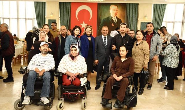 Engellilerden Ali Uçak'a tam destek