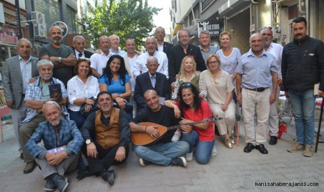 Manisa'da Sanat Etkinliğine CHP'den Önemli İsimler Katılım Sağladı