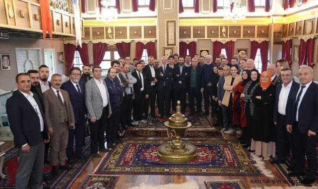 AK Parti Grup Başkanvekili ve Manisa Milletvekili Bahadır Yenişehirlioğlu bir dizi programa katılmak üzere Manisa’ya geldi