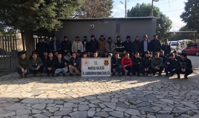 Manisa'da kaçak göçmen operasyonu: 34 Afganistanlı yakalandı