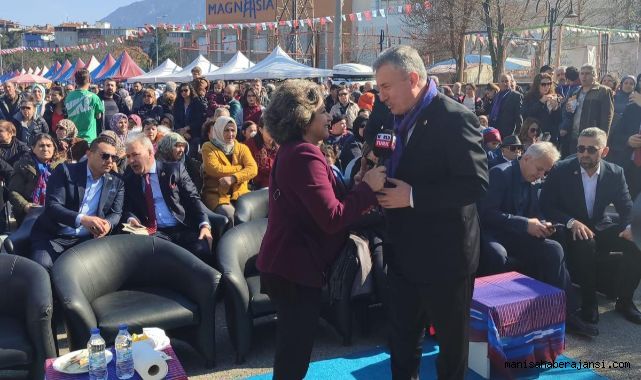 Doç.Dr. Selçuk Özdağ Manisa'da Hamsi Festivaline Katılım Sağladı 