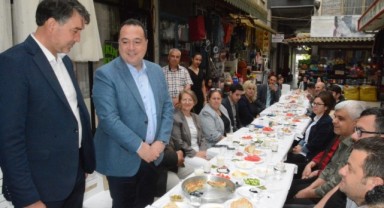 Akhisar Bakkallar Odası Besim Dutlulu ile buluştu 