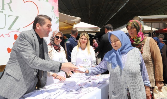 Başkan Cıllı'dan Annelere Hediye