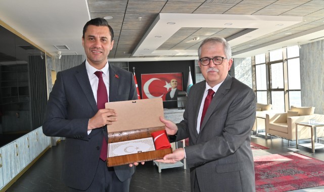 Müftülükten Başkan Zeyrek’e Tebrik Ziyareti