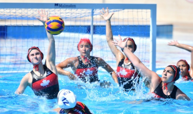 Manisa’da U16 Kadınlar Dünya Sutopu Şampiyonası başladı