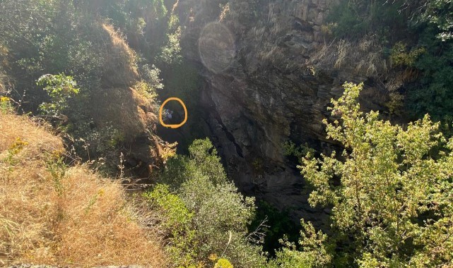 Uçurumdan Düşen Vatandaşı İtfaiye Ekipleri Kurtardı