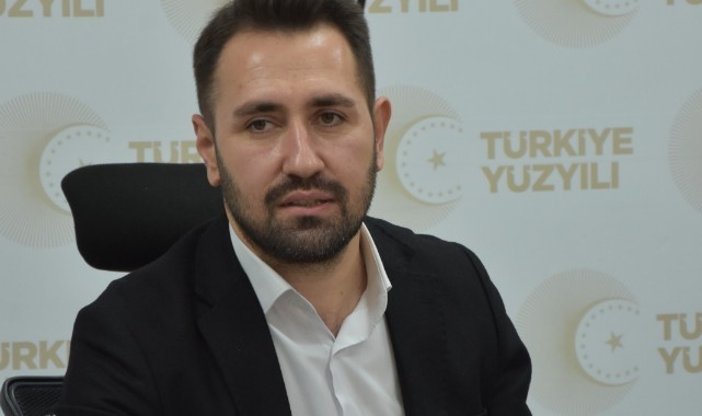AK PARTİLİ ŞENER:”SİYASİ NEDENLERLE İŞÇİLERİ ÇIKARMAK, HALKI CEZALANDIRMAKTIR”