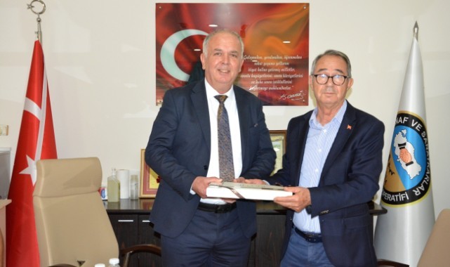 Manisa Esnaf ve Sanatkârlar Kredi ve Kefalet Kooperatifi Başkanı Destan Bulgay ziyaretçilerini ağırlamaya devam ediyor.