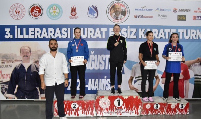Büyükşehir’in sporcuları madalyaları topladı