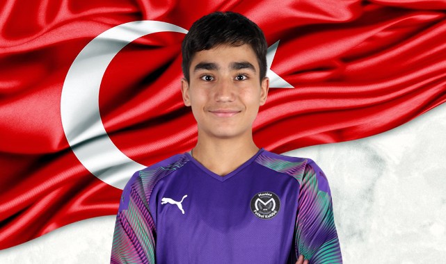 Genç kaleci Burak Efe Adıgüzel'e Milli davet