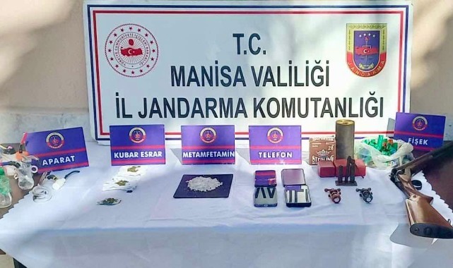 Manisa'nın Akhisar İlçesinde, Uyuşturucu Madde İmal ve Ticareti Suçundan 12 Kişiye Tahkikat Başlatıldı