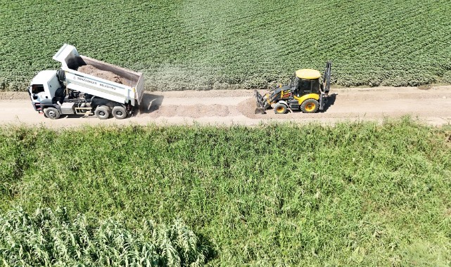 Şehzadeler Belediyesi'nden Selimşahlar'da Ova Yolu Çalışması