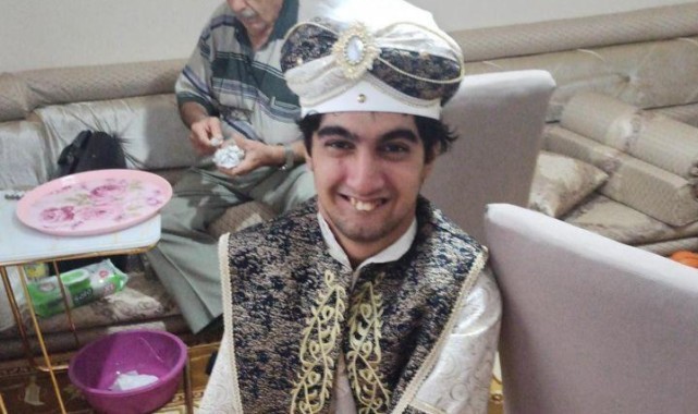 Sosyal Medya Fenomeni Ramazan Ateş 19 Yaşında Sünnet Oldu