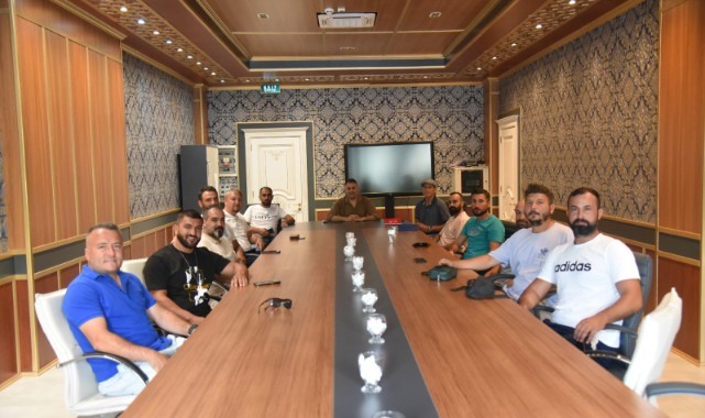 YUNUSEMRE'DE FUTBOL ANTRENÖRLERİ YENİ SEZON ROTASINI BELİRLEDİ