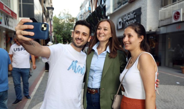 Gülşah Durbay Çarşıda: Esnaf ve Vatandaşlardan Yoğun İlgi