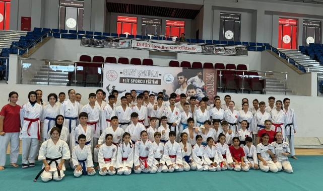 Manisa BBSK Karate Takımı, Elit Sporcular Eğitim Seminerine Katıldı