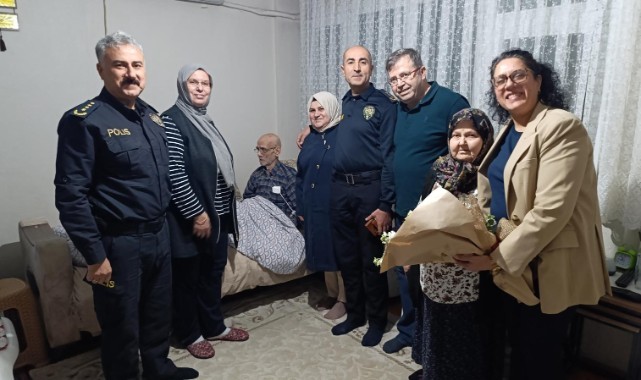 Manisa'da Şehit Ailesine Anlamlı Ziyaret