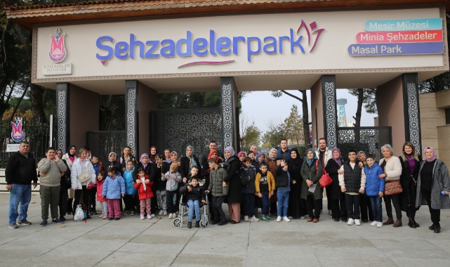 Büyükşehir’den Akhisarlı Özel Öğrencilere Manisa Gezisi