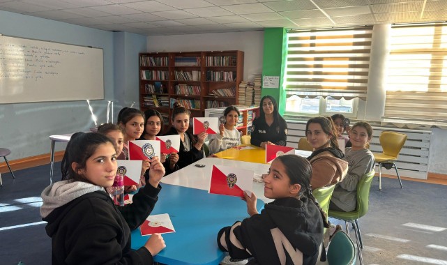 Polisten Selendi Yatılı Bölge Ortaokulu'na Bilgilendirme Ziyareti
