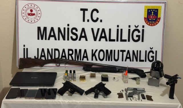 Soma'da Uyuşturucu ve Ruhsatsız Silah Operasyonu