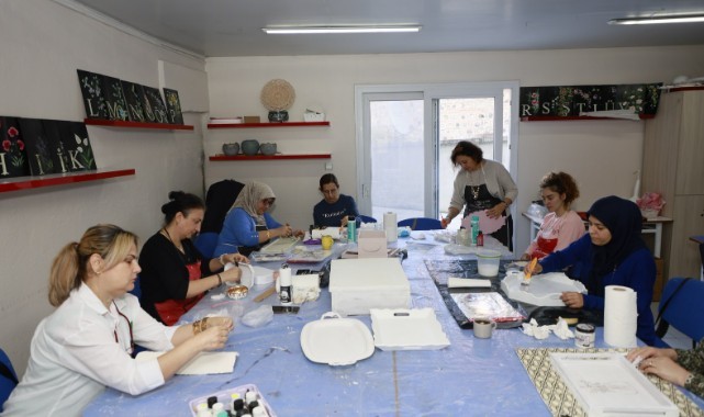 TOPÇUASIM KADIN DAYANIŞMA VE EĞİTİM MERKEZİ’NDE KAYITLAR DEVAM EDİYOR