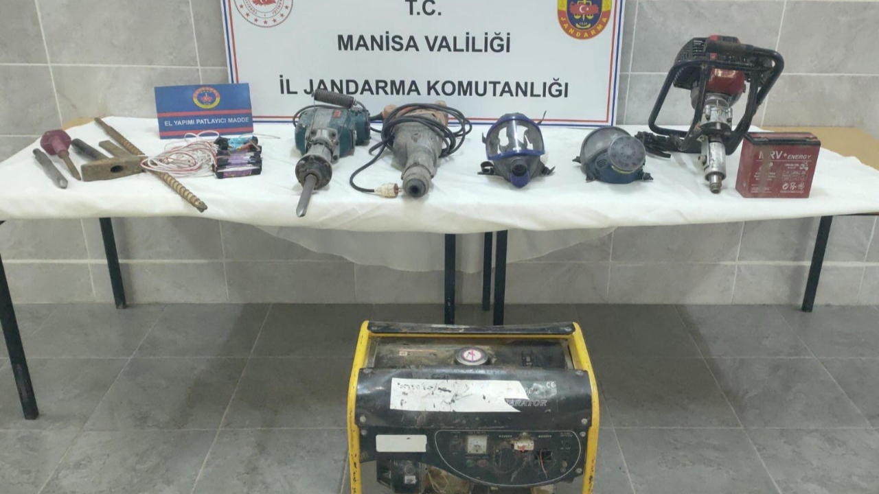 Manisa’da Peş Peşe Kaçak Kazı Operasyonları!