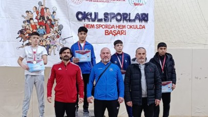 Yunusemreli Sporculardan 1 Altın, 2 Bronz Madalya