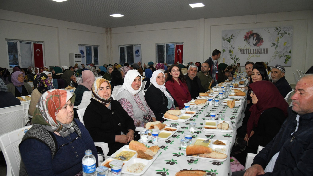 Yunusemre Belediyesi Maldan’da Gönül Sofrası Kurdu