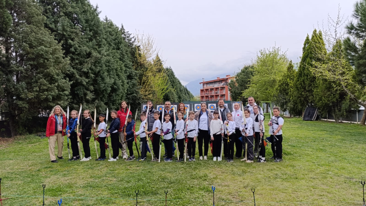 Manisa’da Okul Sporları Okçuluk Müsabakaları Nefes Kesti