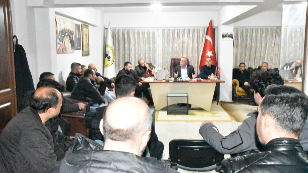 Manisa’da Akraba Gençleri Her Ay 13’ünde Buluşuyor