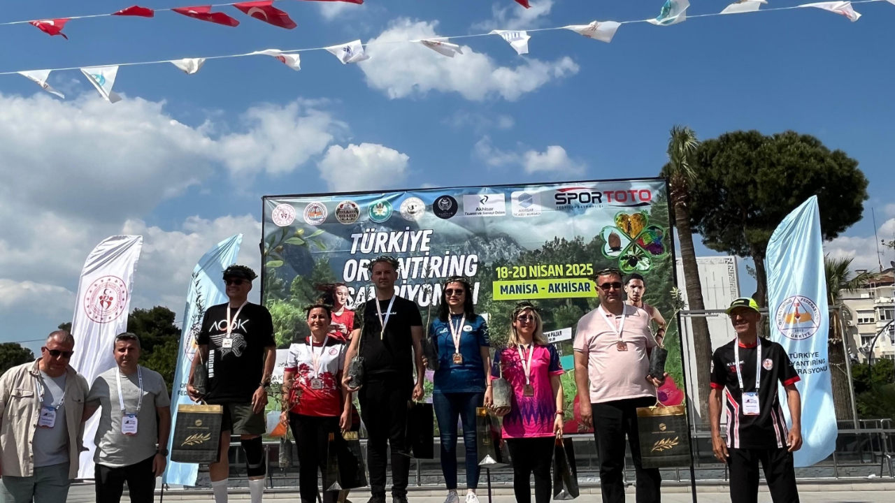Manisalı Sporcular Oryantiring Şampiyonası’nda Madalyaları Topladı