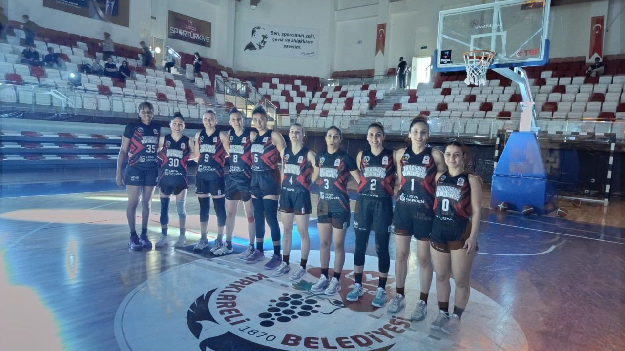 Turgutlu Belediyespor Yarı Finalde: Süper Lig'e Bir Adım Kaldı