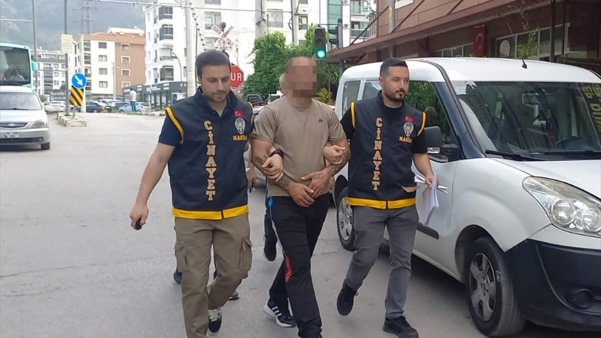 Yunusemre’de 13 Araca Zarar Veren Şüpheli Yakalandı