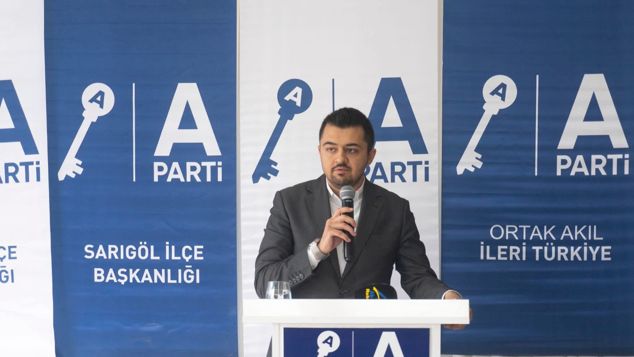 Şakircan Dinç: “Ücret Adaleti Olmadan Üretim Ekonomisi Hayaldir!”