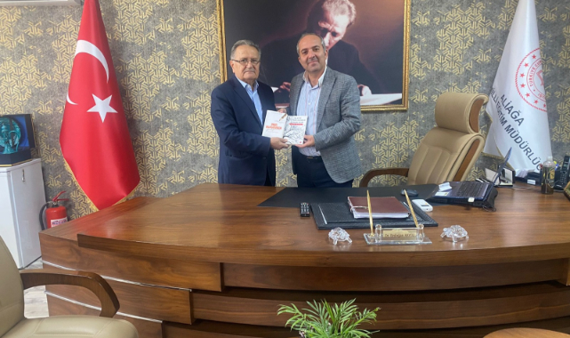 HOCAM BENİM BOYNUMU DA SIKAR MISIN?"
