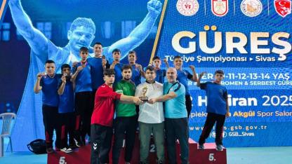 Yunusemre’nin Altın Yılı: 211 Madalya 34 Kupa