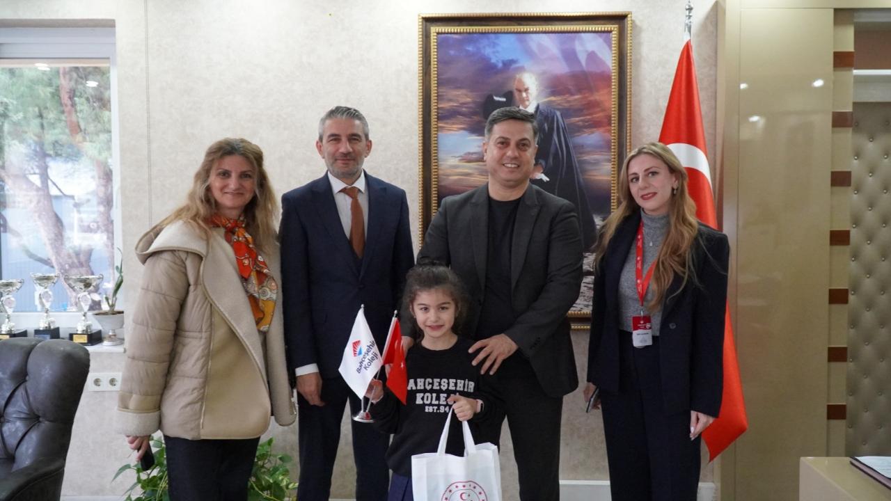Manisa’nın Gurur Tablosuna Gençlik ve Spor İl Müdürlüğü’nden Ödül