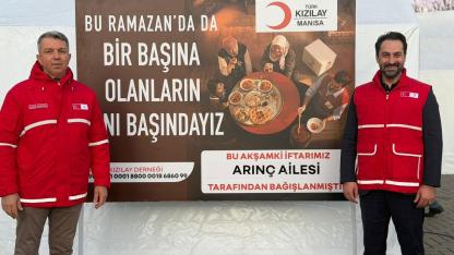 Arınç’tan Merkezde İftar, Salihli’de Sahur