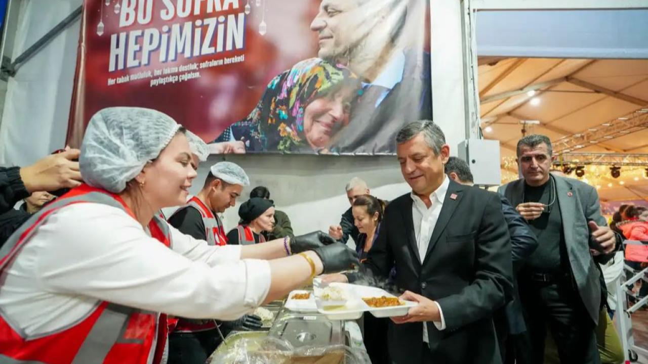 Özgür Özel: “Ferdi ve Gülşah’ın Bıraktığı Hizmetleri Kaldığı Yerden Devam Ettirmek Gerekiyor”