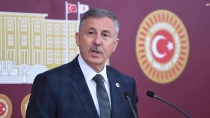 Selçuk Özdağ’dan BMC ve Altay tankı eleştirisi