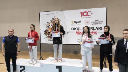 Meyra Ak Uşak’ta Altın Madalya Alarak Şampiyon Oldu