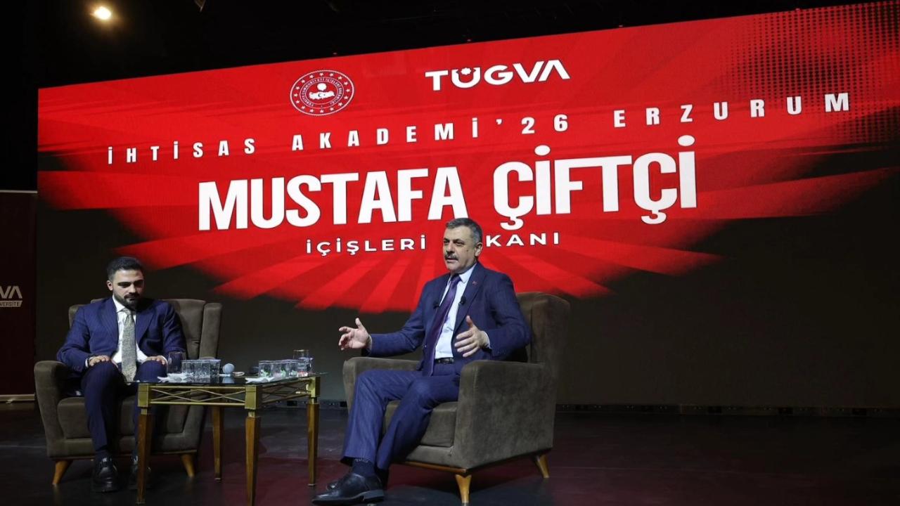 İçişleri Bakanı Mustafa Çiftçi Erzurum’da Gençlerle Buluştu